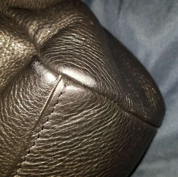 Authentic Marc by Marc Jacobs Q Fran Satchel. - Picture 3 of 7